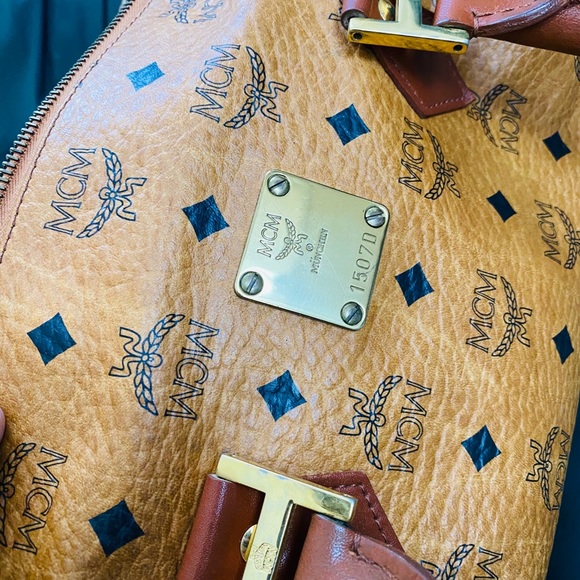 authentic mcm boston speedy 33 conjac(sold) - Picture 6 of 9